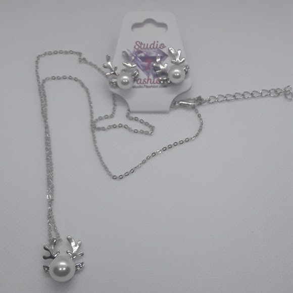 Dashing Through The Snow Reindeer Necklace Earring Set - Picture 2 of 6